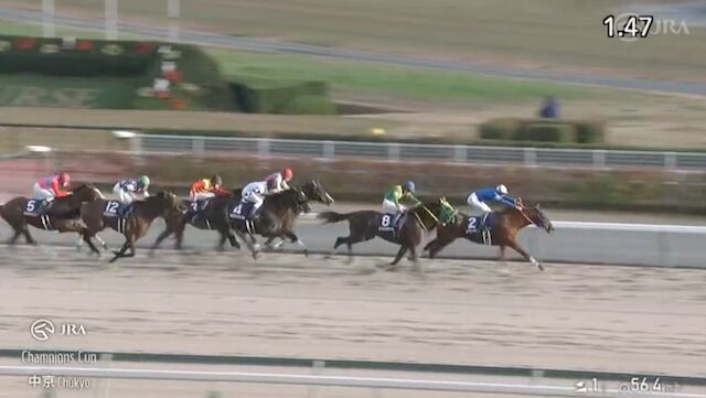 競馬ナンバー1の中京11Rのレース画像